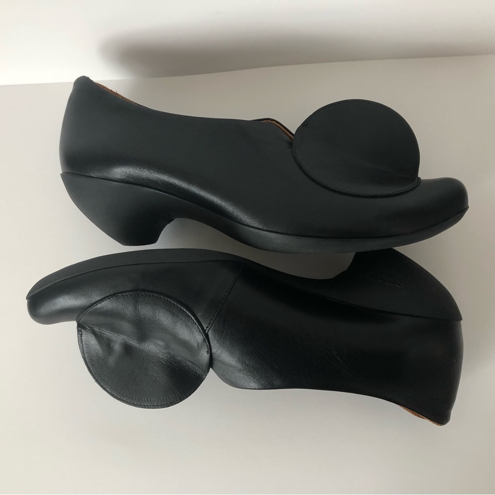 Tracey Neuls Low Top black leather shoes size 40
